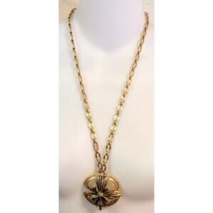 Vintage Monet Gold Tone Openwork Flower Pendant Necklace Flawed As-Is Crafting
